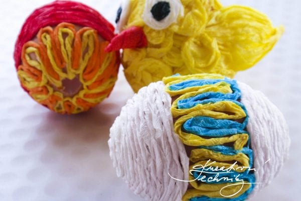 Easter eggs decorating for kids: Easter chicken