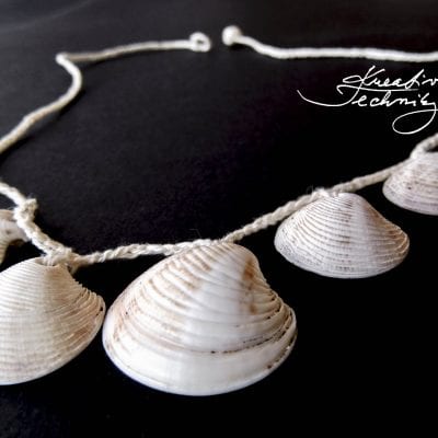 Crochet Patterns: Necklace made of shells, jewelry made of shells