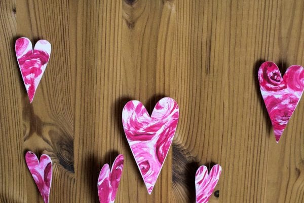 Dekorace na Valentýna: srdíčkový závěs