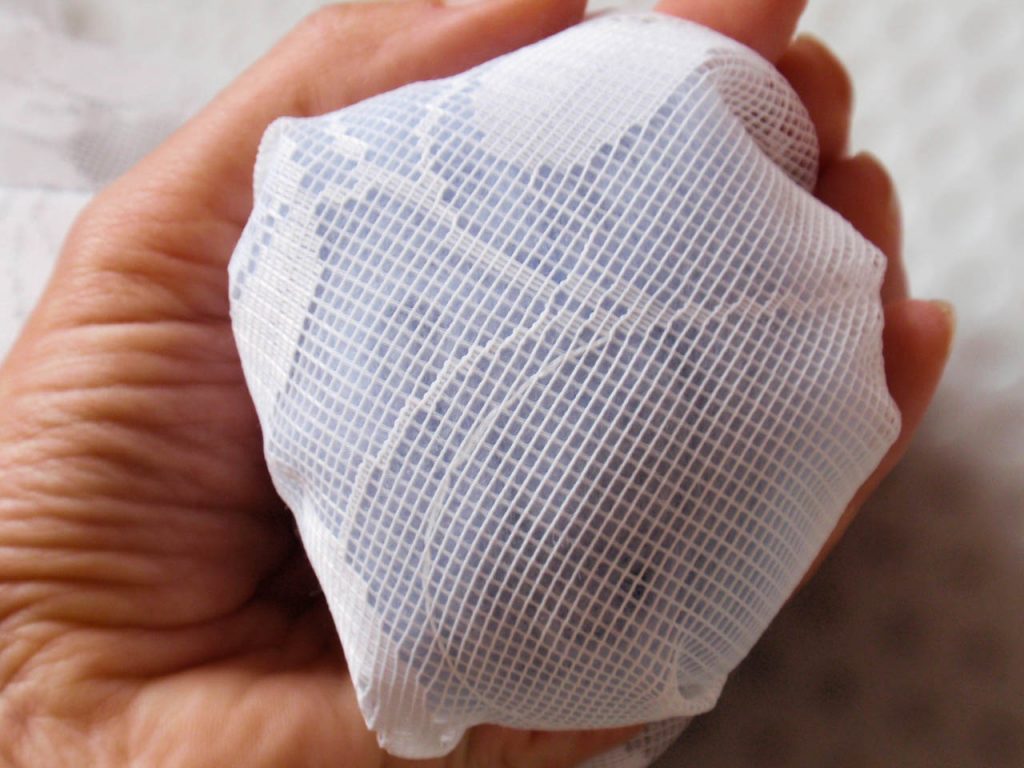 Mokré plstění návod, na plstění za mokra. Kreativní tvoření DIY návody. Ruční práce návody a postupy.