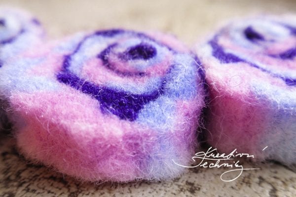 Felt crafts – Necklace DIY tutorial