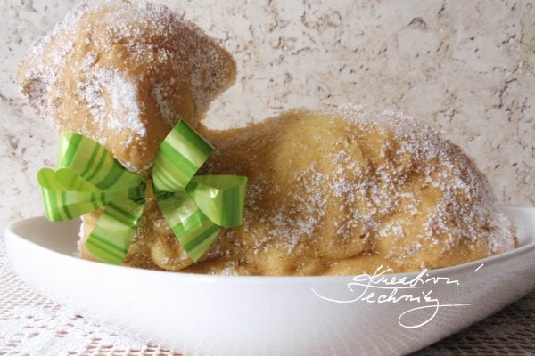 Velikonoční beránek: recept z třeného těsta