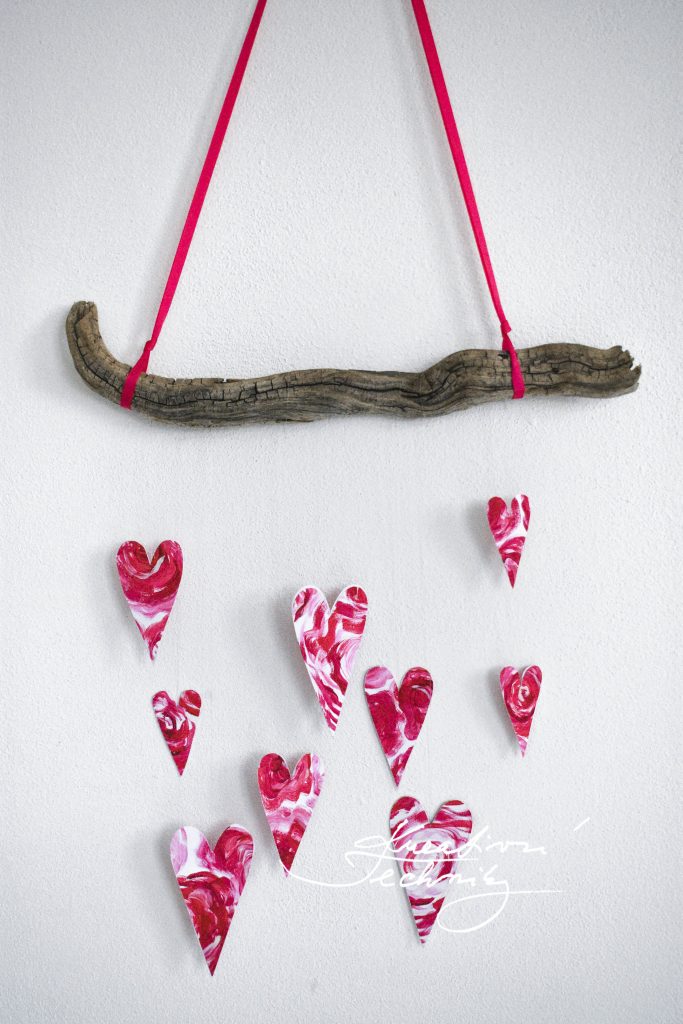 DIY Heart Valentine's Day Decor Ideas