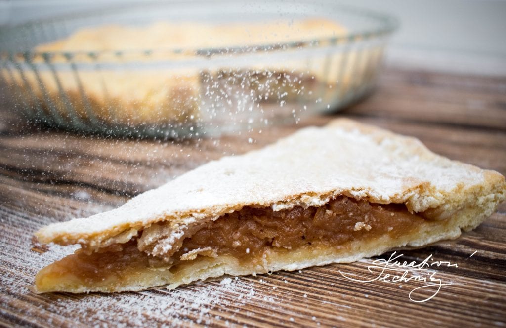 Apple pie with sugar. Homemade apple pie. Linzer dough apple pie. Best apple pie recipe. Easy desserts. Delicate apple pie. Apple filling with cinnamon. 