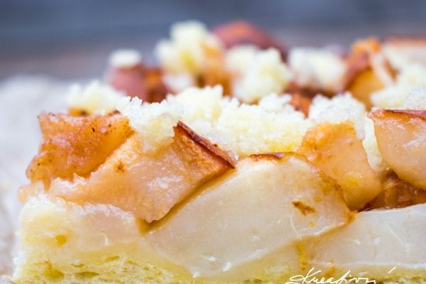 Hruškový koláč na plech