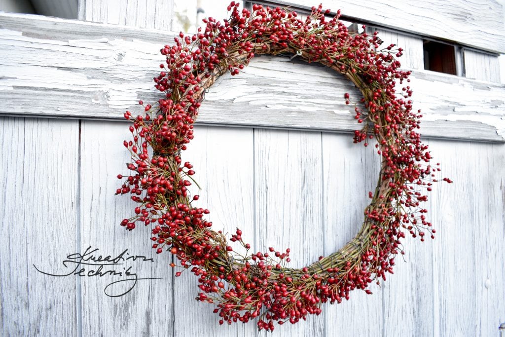 Autumn wreath, rosehip wreath, rosehip wreath for autumn, Autumn decoration, Autumn decoration for the front door, Front door decoration, Rosehip wreath diy. 