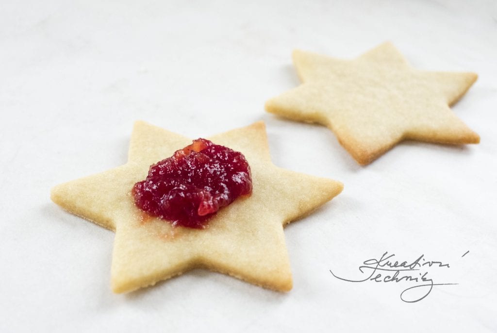 linzer cookies christmas, christmas recipes, christmas table decorations, linzer, linzer cookies, linzer plätzchen, Linzer Cookies Christmas Tree, christmas decorations, christmas cookies, christmas cookies recipes, linzer plätzchen rezept, linzer cookies recipe, linzer cookies recipe easy, linzer recept, linzer tart cookies, linzer tart cookies recipe, linzer tart cookies easy, linzer cookies recipe, easy christmas cookies, linzer dough, linzer cookie dough recipe, linzer cookie dough, cookies recipes, 