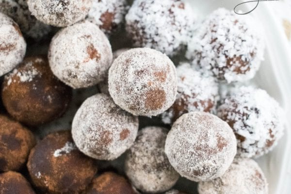 Rumové kuličky: nepečené vánoční cukroví