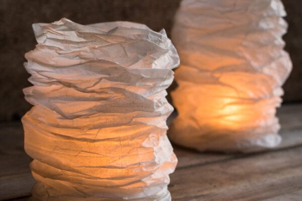 Dekorace do bytu: papírové lampy