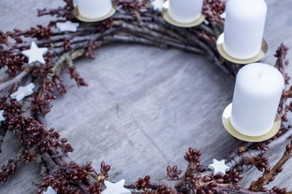 Adventní věnec z větviček