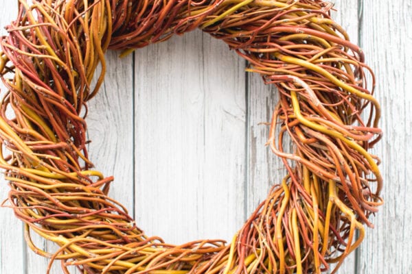 Věnec z kroucené vrby: DIY