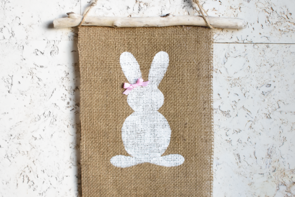 Velikonoční dekorace na zeď, která vás nebude stát téměř nic