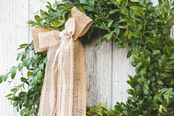 Jarní věnec na dveře