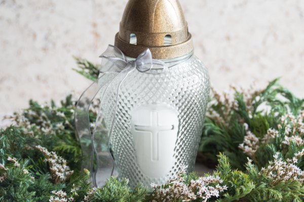 Dušičky: Inspirace na věnec na hrob, který zvládnete sami vytvořit