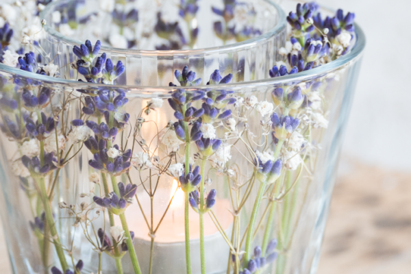 Dekorace na stůl s vůní levandule: Krásná a velmi jednoduchá