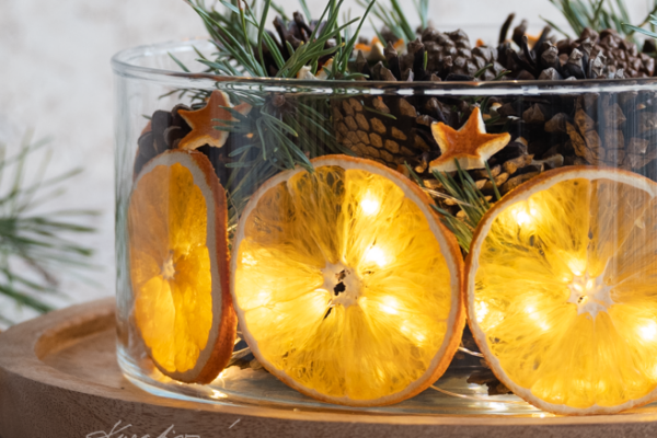 Vánoční dekorace na stůl: Inspirace na vkusnou přírodní výzdobu