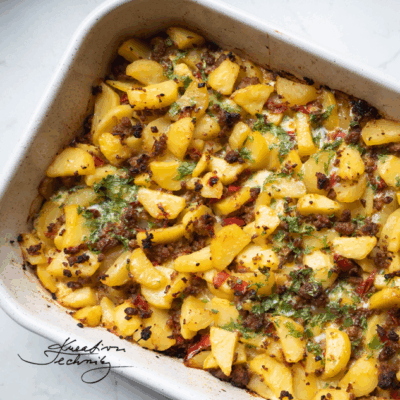 Zapečené brambory: Rychlý recept, který zvládne i začátečník