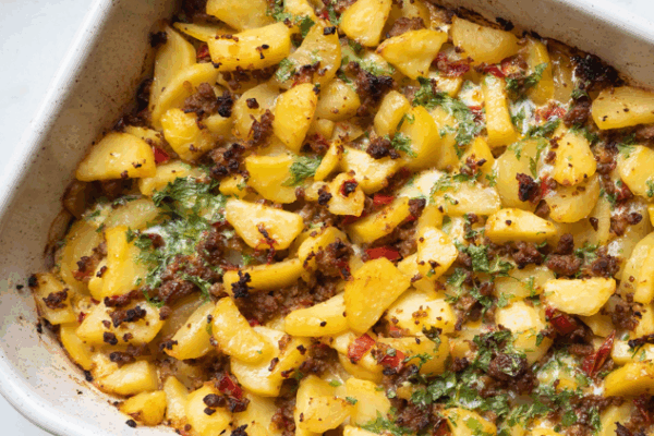 Zapečené brambory: Rychlý recept, který zvládne i začátečník