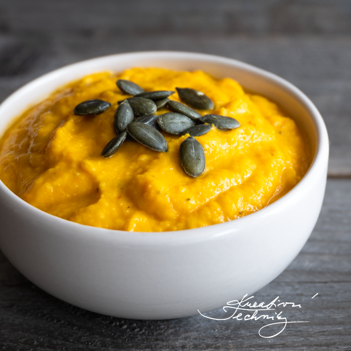 Dýňová pomazánka recept. Podzimní pomazánka. Dýňová pomazánka. S tvarohem. S česnekem. Dýňová pomazánka na topinky. Domácí. Pikantní. Hokkaido. Nejlepší. Pečená. Dýňová pomazánka z pečené dýně. Pomazánka z dýně recept. Pomazánka z dýně hokaido. Recepty. Jednoduchá. Podzimní pomazánka z pečené dýně. S česnekem. Tvarohová pomazánka. Zdravá. Pro děti. Pomazánky. Recept na pomazánku. Domácí pomazánka. Pomazánka z hokaido. Video recept. Luxusní. Zeleninová. Netradiční. Pomazánka z tvarohu.