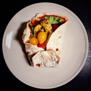 Plněná domácí tortilla. Tortilla recept. Tortilla recept na těsto.